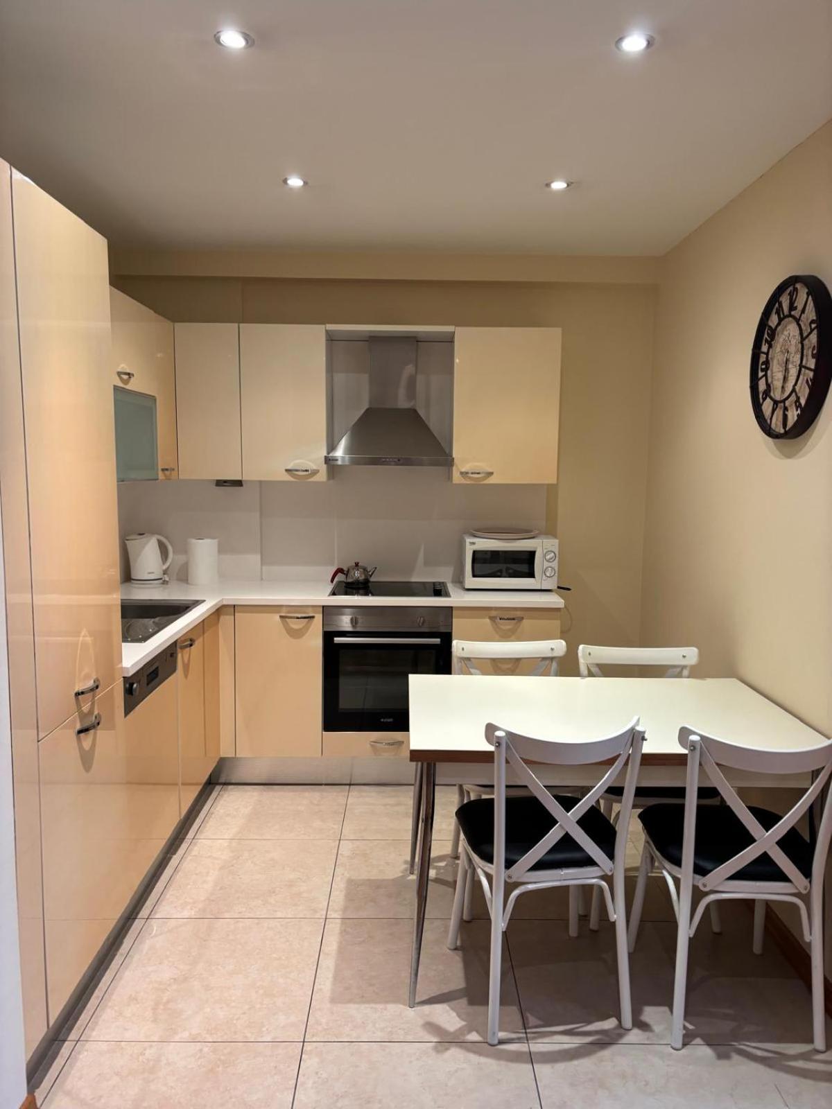 Taksim Cozy Flat With Swimming Pool, Sauna And Ac *