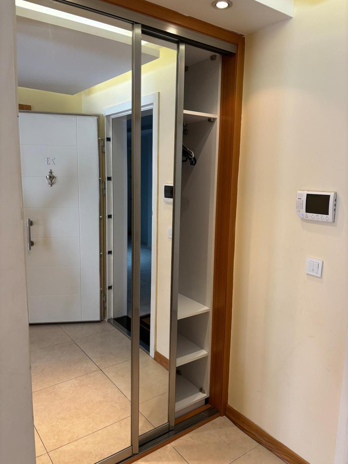 Daire Taksim Cozy Flat With Swimming Pool, Sauna And Ac